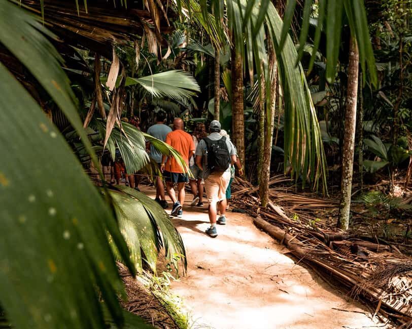 Praslin: Vallee de Mai Guided Hike with Transfer - Exploring the Praslin: Vallee de Mai Guided Hike with Transfer