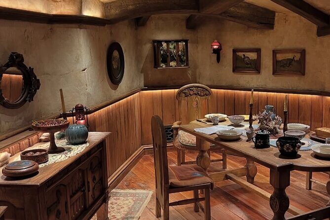 Private Hobbiton Movie Set and Rotorua Day Trip from Auckland - Who Would Love This Tour?