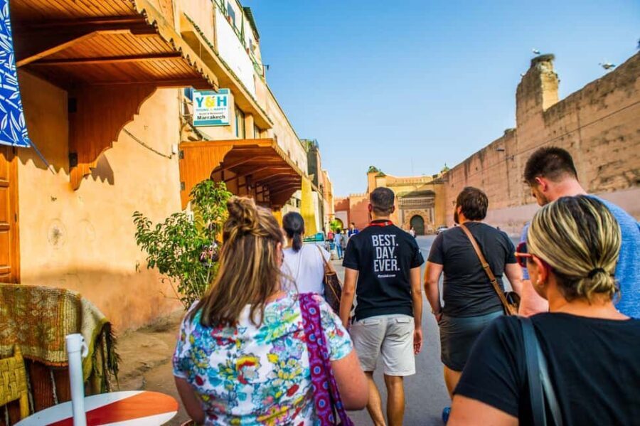 Private Marrakech: Medina, Palaces & Tombs Tour - Authentic Insights from Reviewers