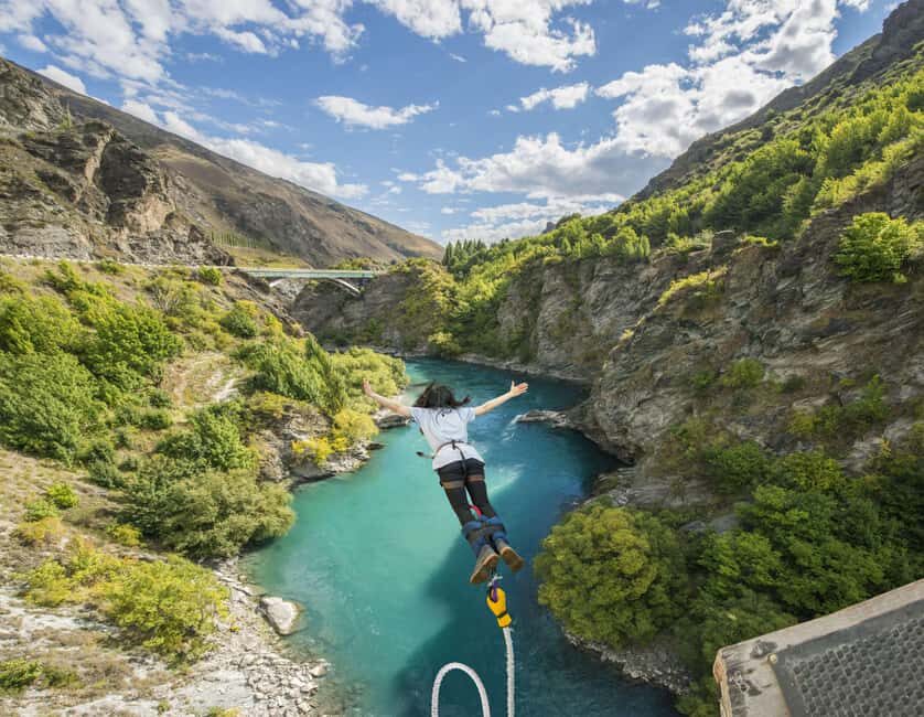 Queenstown: Kawarau Bridge Bungy - World's First Bungy! - The Historic Location and Its Charm