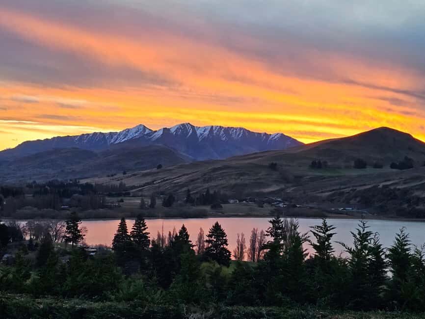 Queenstown: Scenic Tour to Wanaka via Cardrona & Cromwell - The Experience in Perspective