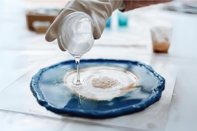 Resin Art Classes Sydney: Cheeseboards & Coasters - An In-Depth Look at the Experience