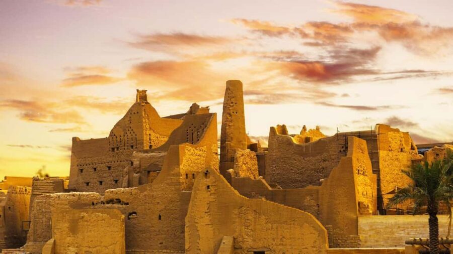 Riyadh: Al Diriyah Private Tour - The Layout of the Tour: From Old Streets to Modern Insights