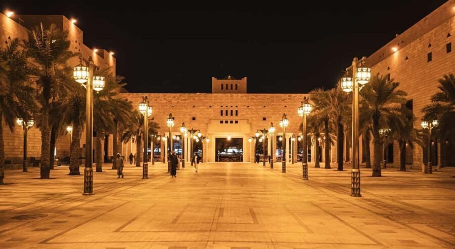 Riyadh city tour - Authentic Local Flavors and Cultural Immersion