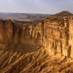 Riyadh Edge of The World and Bat Cave Visit by Bus - The Value for Money