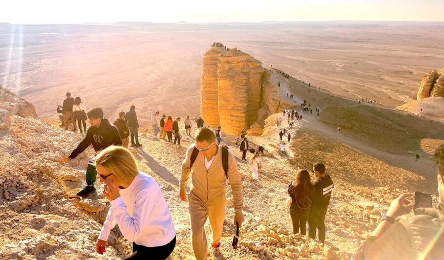 Riyadh: Edge of the World & Deer Sanctuary 4WD Off Road Tour - Practicalities & Tips for Travelers