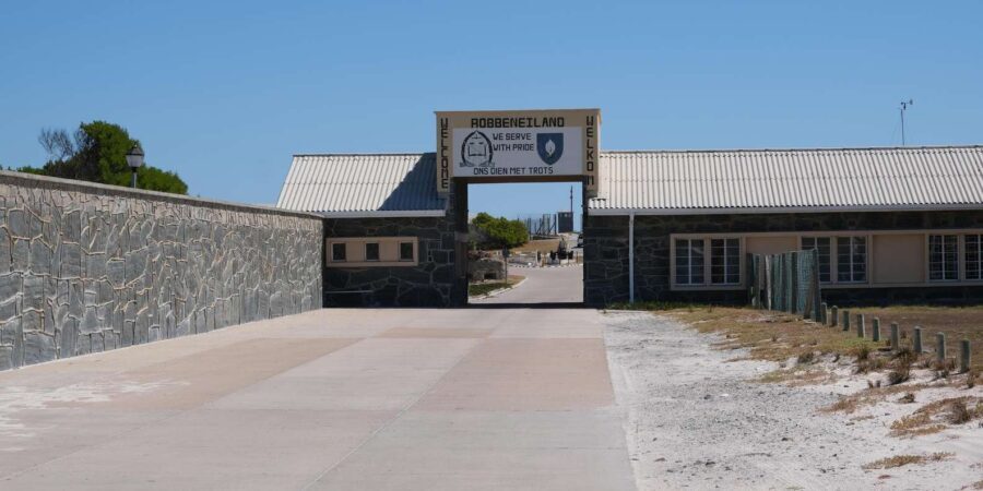 Robben Island, Kirstenbosch and Groot Constantia Tour - What Makes This Tour Stand Out?