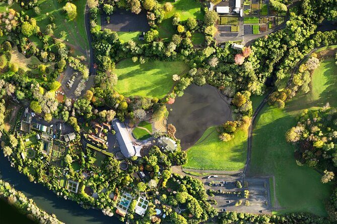 Rotorua to Auckland via Taupo and Hamilton Gardens 1 Way Tour - Transportation and Group Size