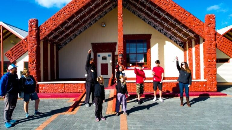 Rotorua: Whakarewarewa Village Guided Tour - What to Expect from the Whakarewarewa Guided Tour