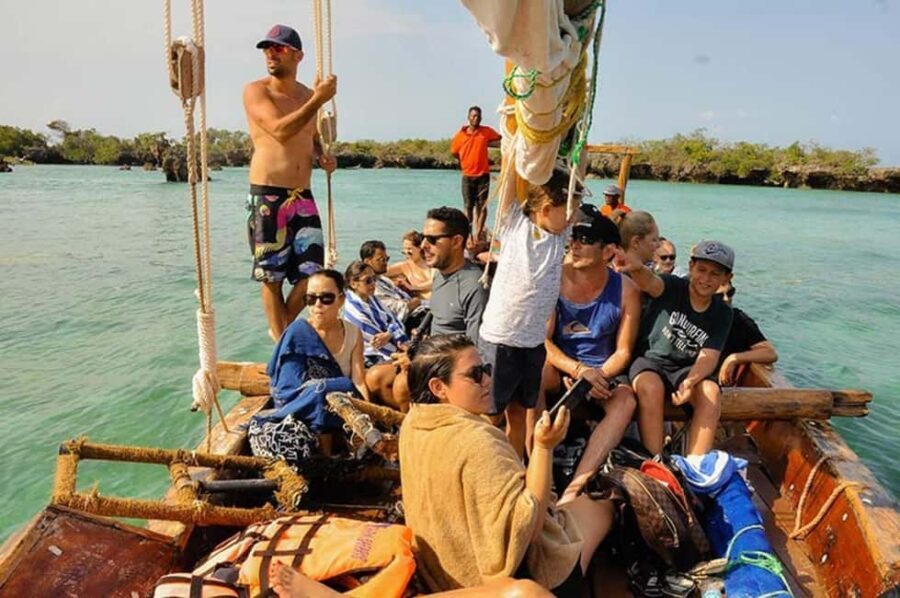 Safari Blue tour: Snorkeling & Sandbank Experience - Practical Details and What to Expect