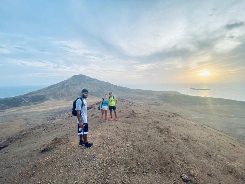 Santa Maria: Guided Coastal Hike & Monte Leão Sunset - Authentic Experiences and Review Insights
