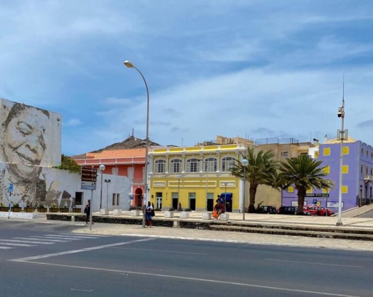 São Vicente: Snorkel with Sea Turtles Adventure - Easy Start with Hotel or Port Pickup
