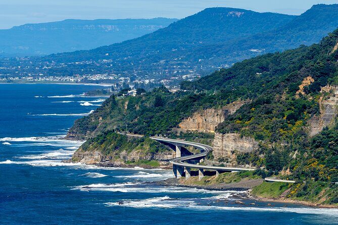 Sea Cliff Bridge, Kiama Blowhole, Beaches & Farmlands Small Group - What’s Included and What’s Not