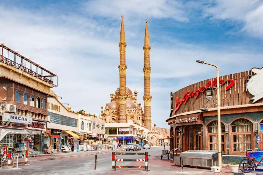Sharm El-Sheikh: City Tour with Optional Seafood Meal - Transportation & Group Size