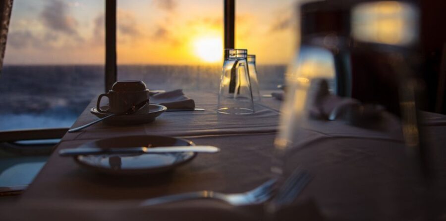 Sharm El Sheikh: Dinner Cruise W/ Optional Private Transfer - The Experience: Pros and Cons