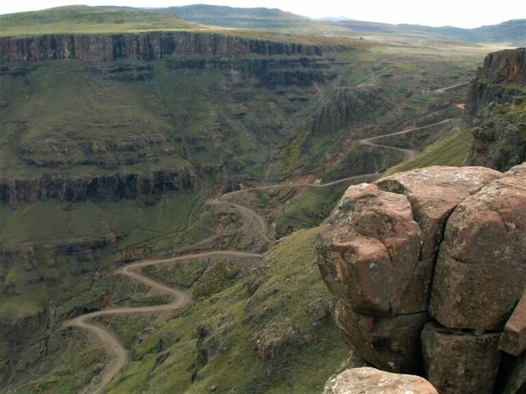 South Africa: 2-Day Lesotho Pony Trek & 4x4 Sani Pass Ride - What to Expect on Your 2-Day Lesotho Pony Trek & Sani Pass Ride