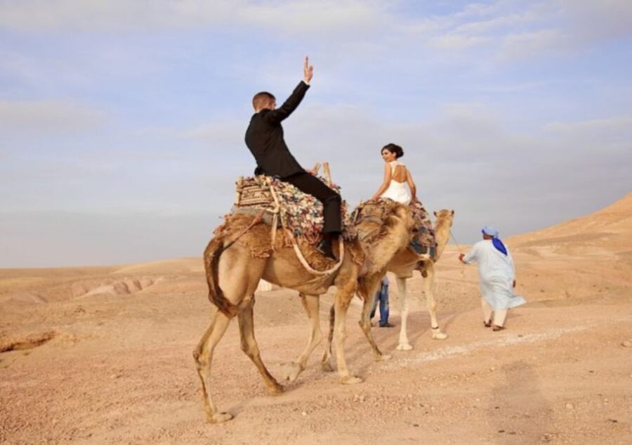 Sunset Camel Riding in Agafay Desert & Dinner in Chouf L'Or - Dinner at Chouf LOr: A Taste of Morocco