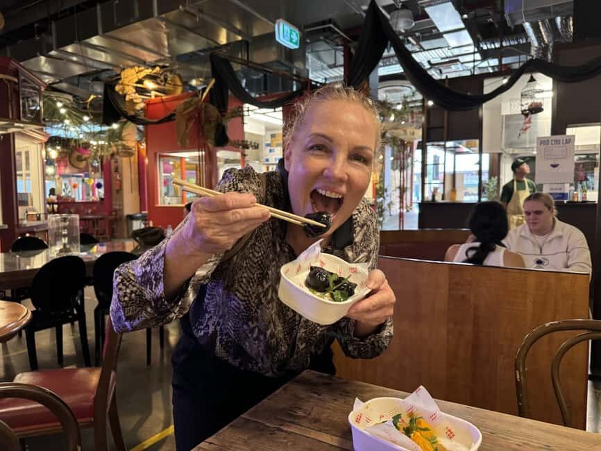 Sydney: City Highlights Walking Food Tour with Harbor Cruise - Discovering Sydney: An In-Depth Look