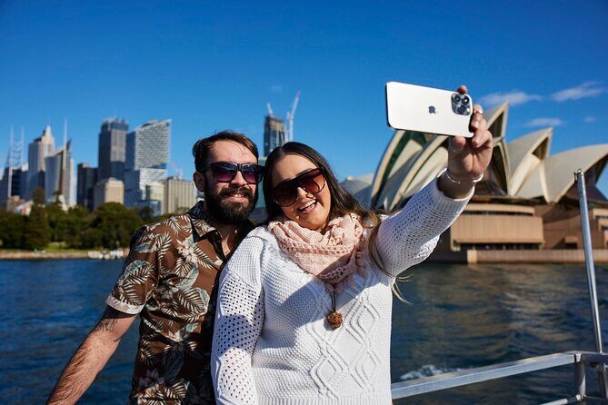 Sydney Harbour Discovery Cruise Including Lunch - The Onboard Experience: Food & Commentary