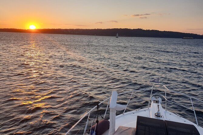 Sydney Harbour Discovery Dinner Cruise Scenic Sights and Buffet - The Experience: A Detailed Look