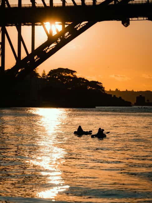 Sydney: Sunset Kayak - Opera & Harbour Bridge Tour (5p. max) - Up Close with Iconic Landmarks
