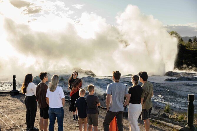 Te Puia: Te P Indigenous Evening Experience Combo - What Sets This Tour Apart