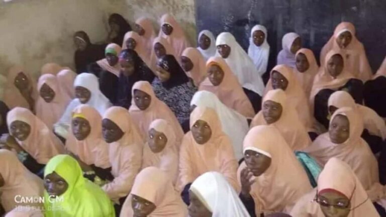 Things to do:Madrasa Tour with Traditional Refreshments - Practical Details and Considerations