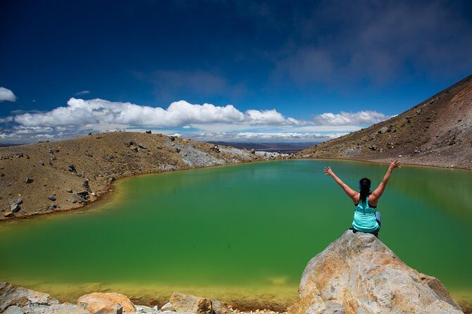 Tongariro Alpine Crossing Ketetahi Shuttle - Weather and Safety Considerations