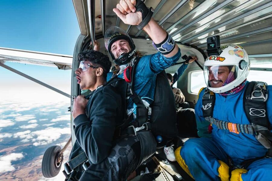 Torquay: Skydive over The Great Ocean Road - opt Melb pickup - The Jump: An Adrenaline-Fueled Moment
