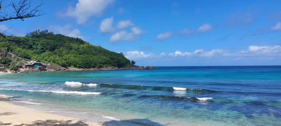 Tour Mahe Seychelles your way. Victoria national park beache - How the Tour Works