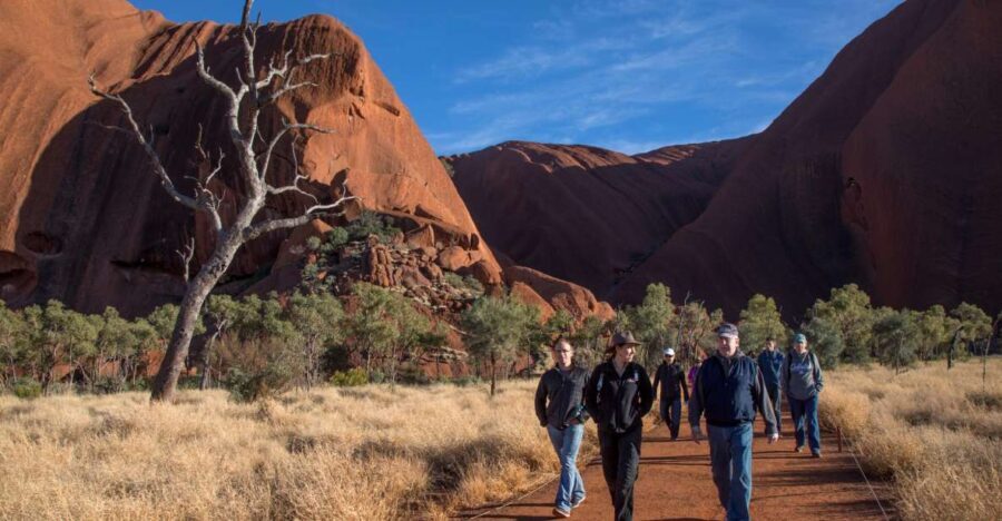 Uluru Highlights Small Group Morning Tour + Picnic Breakfast - A Detailed Look at the Itinerary