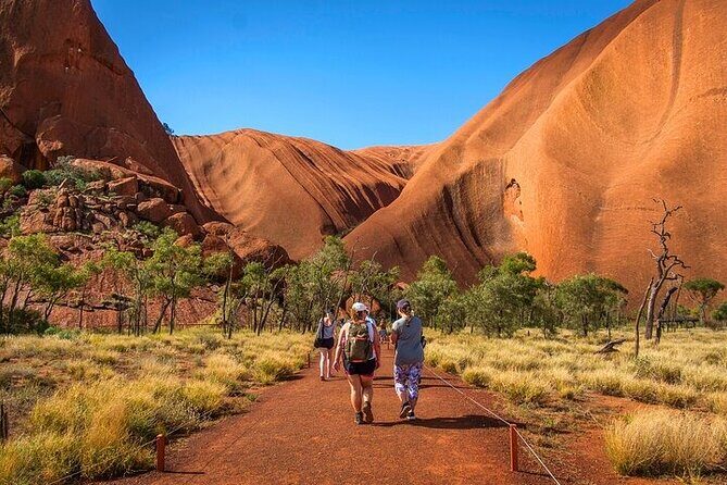 Uluru Overnight Escape from Ayers Rock - Why This Tour Works Well