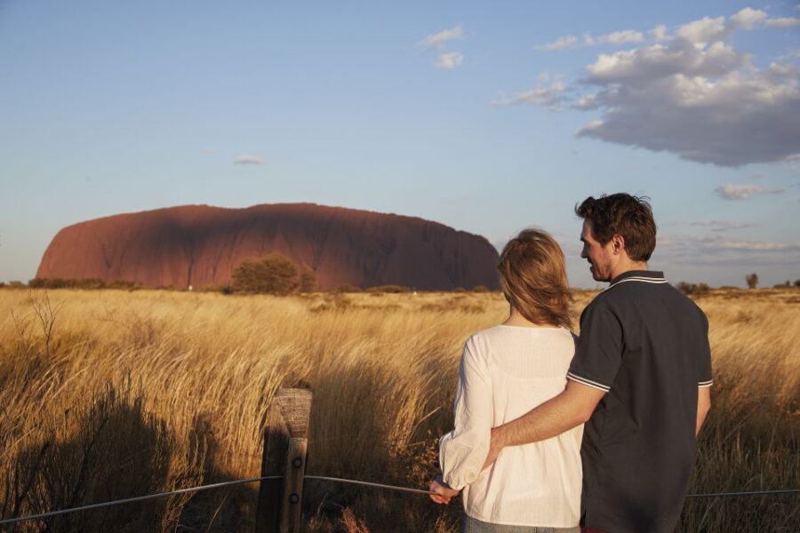Uluru: Sacred Sites & Sunset Tour with Wine & Cheeseboard - Watching the Sunset