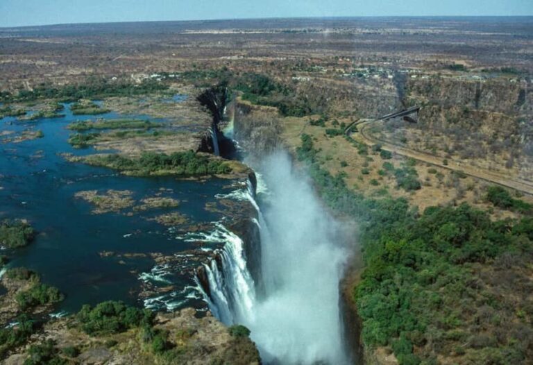 Victoria Falls Best of Both Sides Full Day Experience - Zimbabwe Side: Close-Up Views and Geological Marvels