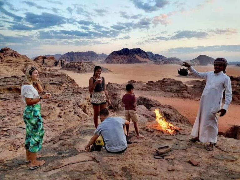 WADI RUM: HALF DAY JEEP TOUR in the morning or sunset - An Overview of the Experience