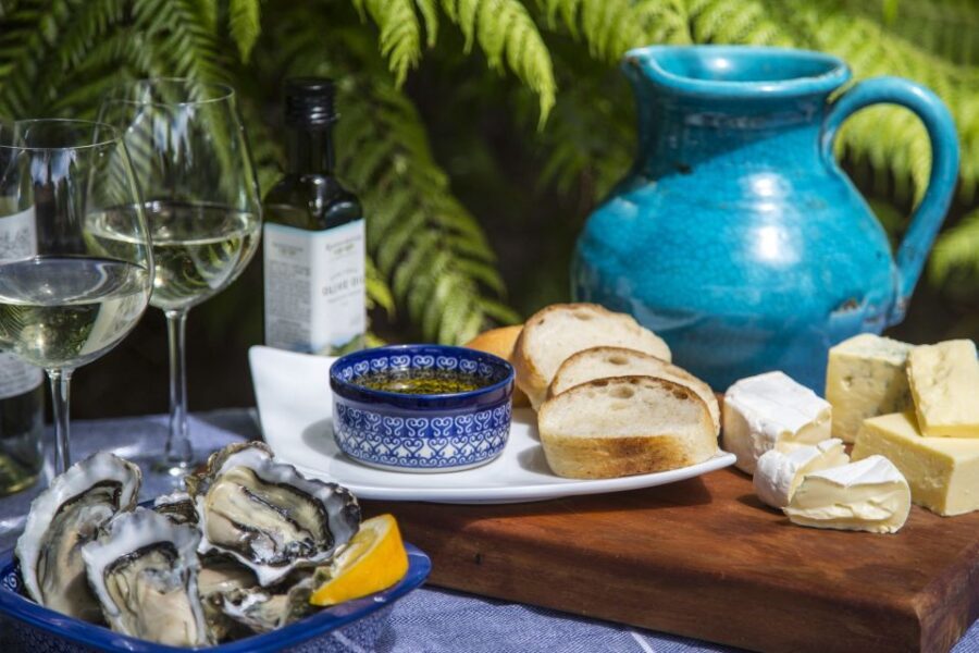 Waiheke Island Gourmet Food and Wine Tour with Platter Lunch - Who Will Love This Tour?