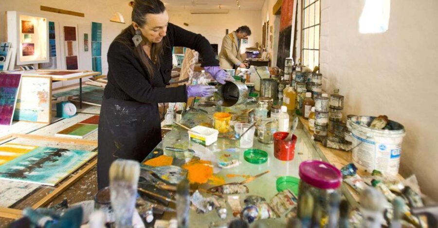 Waiheke Island: Private Art Tour with Lunch - Who Will Enjoy This Tour?