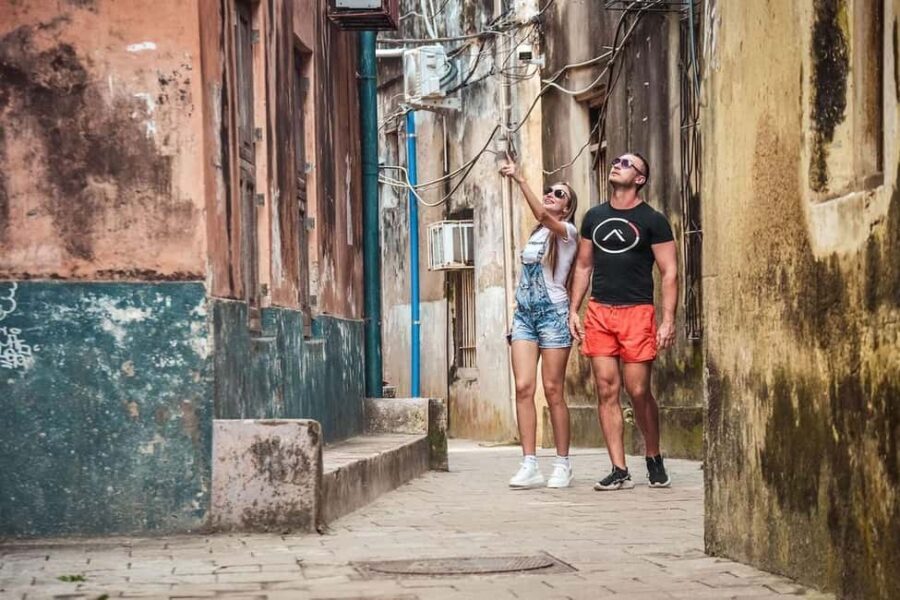 Walking in Stone Town with a Female Expert Tourguide - Who Is This Tour Best For?