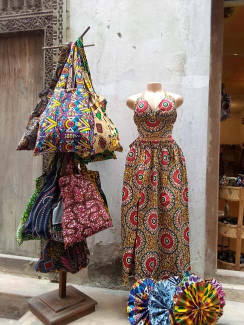 Zanzibar: Guided Shopping Tour with Local Guide - What to Expect: A Closer Look at Each Stop