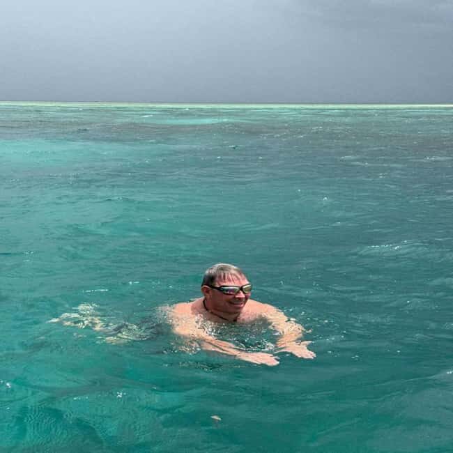 ZANZIBAR: Safari Blue snorkeling adventure with BBQ - The Experience: Pros and Cons