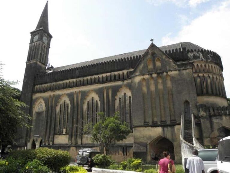 Zanzibar: Stone Town and Spice Tour from Stonetown hotels - The Vibrant Darajani Market & Forodhani Gardens