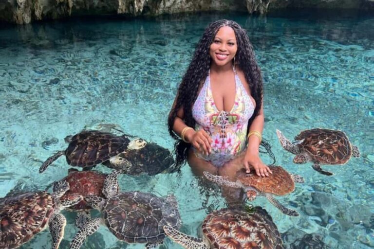 Zanzibar:Swim with Turtle Red colour monkey &Stone town tour - Who This Tour Is Best For