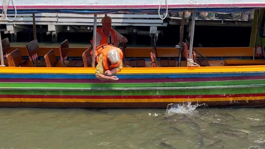 1 Hr Private Bangkok Canal Boat Tour: Traditional Flat Boat - Why This Tour Works Well