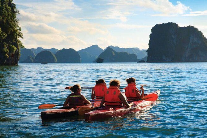 2-day Ha Long Bay Cruise included Transfer, Kayking and Swimming - An In-Depth Look at the Itinerary and Highlights