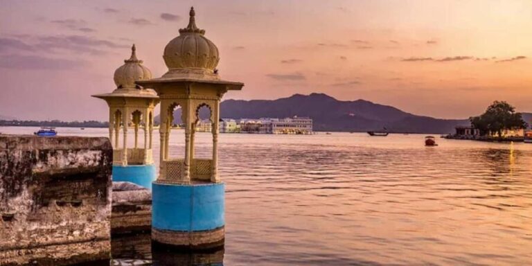 2-Day Private Udaipur City Sightseeing Tour with Hotel - Who Is This Tour Best For?