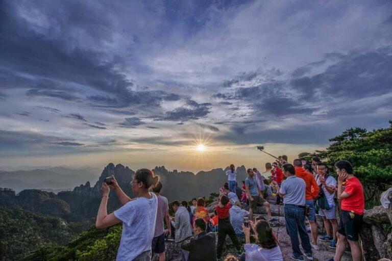 2-Day Tour of Mt. Huangshan and Hongcun - What Makes This Tour Stand Out?