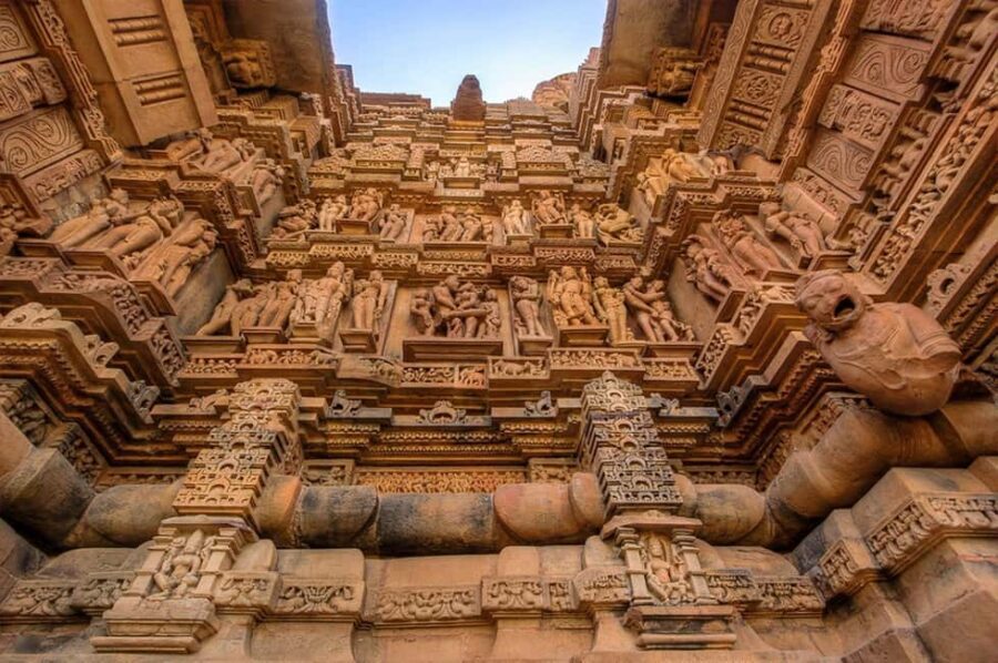 A 2-Day Khajuraho: Spiritual Art & Panna Safari Adventure - Exploring Khajuraho’s Local Atmosphere