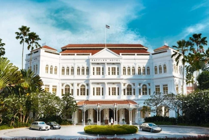 A Walking Tour of Singapores Heart with a Classic SG Meal - Practical Details and What to Expect