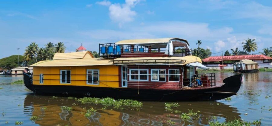 Alleppey: Sunset Houseboat Cruise with Tea and Snacks - Starting with Warm Hospitality and Refreshments