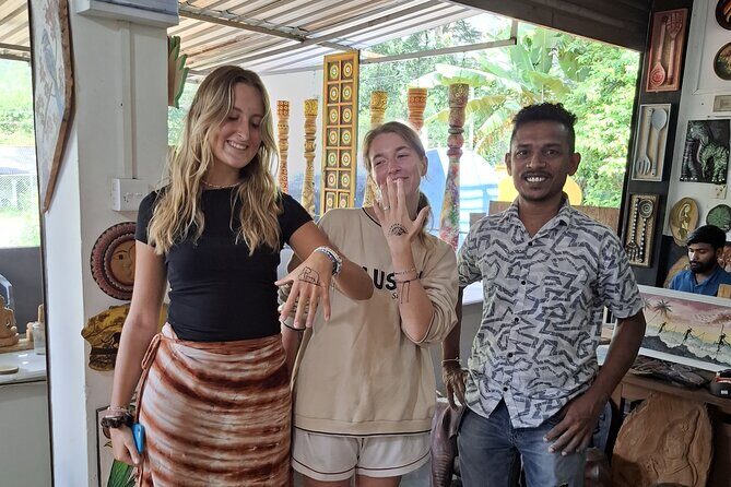 Ambuluwawa Tower and Kandy City Tuk Tuk Tour with Epic views - The Experience of a Private Tuk Tuk Tour